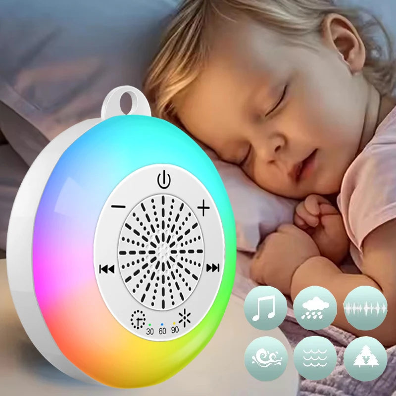 Bébé endormi avec la veilleuse