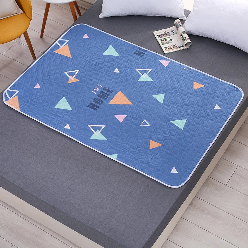 Alèse imperméable 50x70 cm bleu nuit à motifs